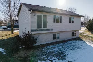 1040 Bridgeport Dr, Sartell, MN 56377 - Photo 9