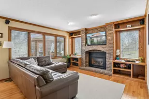 4424 Camelot Dr, Minnetonka, MN 55345 - Photo 19