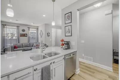 8358 Hemlock Lane N, Maple Grove, MN 55369 - Photo 5