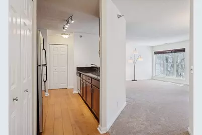 6040 Chasewood Parkway #101, Hopkins, MN 55343 - Photo 5