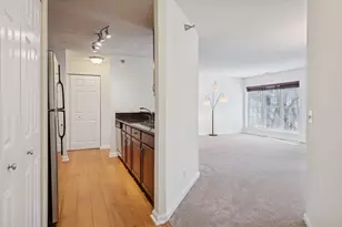 6040 Chasewood Pkwy, Hopkins, MN 55343 - Photo 5