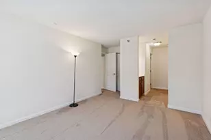 6040 Chasewood Pkwy, Hopkins, MN 55343 - Photo 17