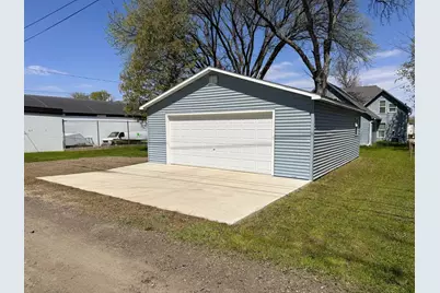 514 E Hampden Avenue, Fergus Falls, MN 56537 - Photo 31