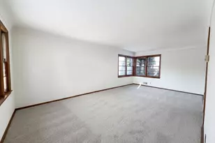 973 Bidwell St, West Saint Paul, MN 55118 - Photo 11