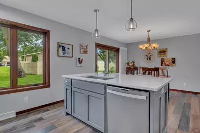 2114 Shannon Drive, Saint Cloud, MN 56301 - Photo 7