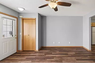 874 Gannon Drive, Shakopee, MN 55379 - Photo 5