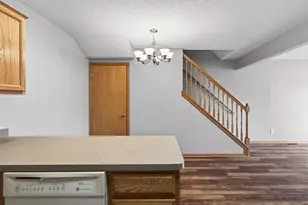 874 Gannon Dr, Shakopee, MN 55379 - Photo 11