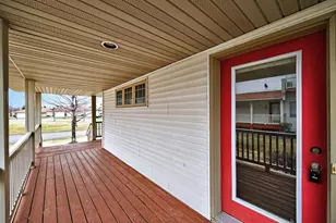 8635 Tessman Cir N, Brooklyn Park, MN 55445 - Photo 9