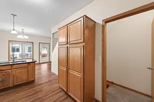 8635 Tessman Cir N, Brooklyn Park, MN 55445 - Photo 17