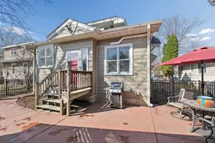 1676 Berkeley Ave, Saint Paul, MN 55105 - Photo 29