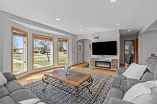 1116 Hoffman St W, Cannon Falls, MN 55009 - Photo 5