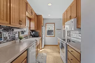 1116 Hoffman St W, Cannon Falls, MN 55009 - Photo 13