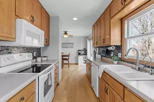 1116 Hoffman St W, Cannon Falls, MN 55009 - Photo 17