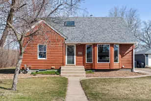 1116 Hoffman St W, Cannon Falls, MN 55009 - Photo 1