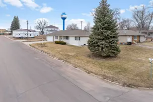 204 1st St, Welcome, MN 56181 - Photo 33