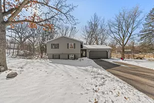 4109 Valentine Crest Rd, Arden Hills, MN 55112 - Photo 5