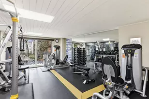 210 W Grant St, Minneapolis, MN 55403 - Photo 33