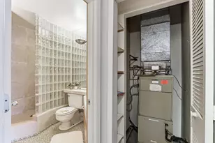 210 W Grant St, Minneapolis, MN 55403 - Photo 29