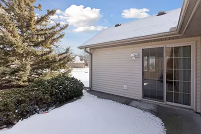 8520 Inverness Lane N, Brooklyn Park, MN 55443 - Photo 33