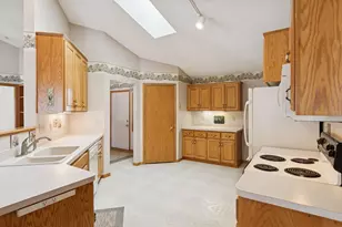 8520 Inverness Ln N, Brooklyn Park, MN 55443 - Photo 17