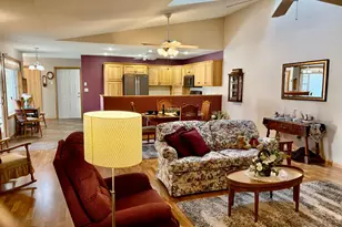 623 Hudson Dr, Paynesville, MN 56362 - Photo 5