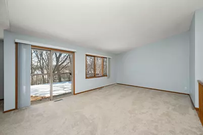 2048 Kings Road, Eagan, MN 55122 - Photo 3