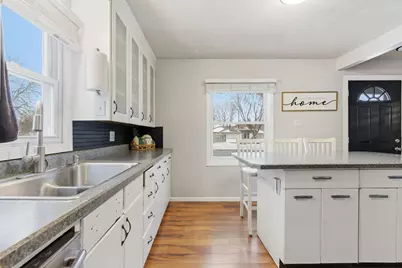 605 1st Avenue SE, Pine Island, MN 55963 - Photo 9