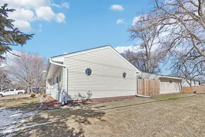 7700 Sierra Parkway, Brooklyn Park, MN 55444 - Photo 27