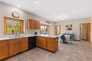 12470 W 270th St, Belle Plaine, MN 56011 - Photo 11