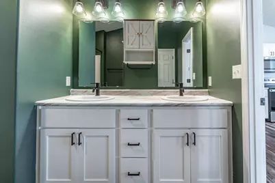 2045 11th Street W, West Fargo, ND 58078 - Photo 17