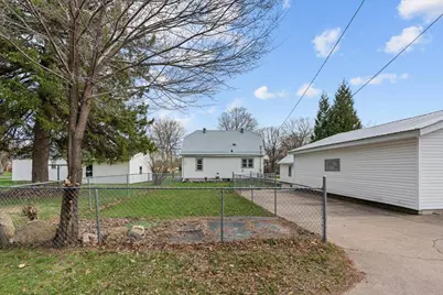 819 Hopwood Avenue, Menomonie, WI 54751 - Photo 7
