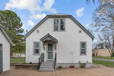 819 Hopwood Avenue, Menomonie, WI 54751 - Photo 5