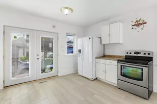 1186 Duluth St, Saint Paul, MN 55106 - Photo 11