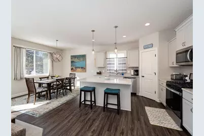 404 Grant Avenue SE, Hutchinson, MN 55350 - Photo 7