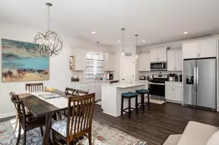 404 Grant Ave SE, Hutchinson, MN 55350 - Photo 9