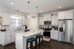 404 Grant Ave SE, Hutchinson, MN 55350 - Photo 9