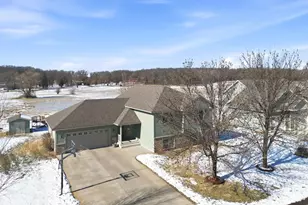 26109 Bluebird Ln, Rockville, MN 56301 - Photo 11