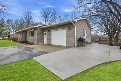 9658 Crestview Drive, Saint Joseph, MN 56374 - Photo 3