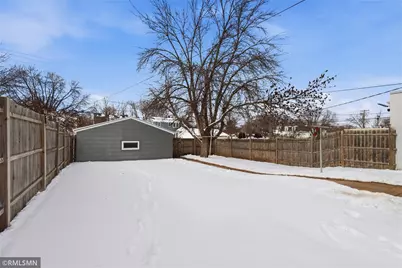 1067 Robert Street S, West Saint Paul, MN 55118 - Photo 25