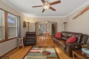 1067 Robert Street S, West Saint Paul, MN 55118 - Photo 5