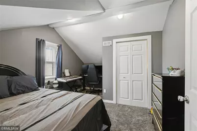 1067 Robert Street S, West Saint Paul, MN 55118 - Photo 17