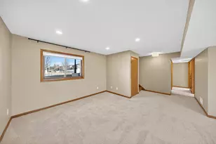 5315 Castleview Dr NW, Rochester, MN 55901 - Photo 25