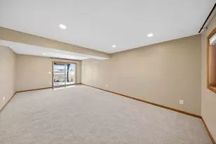 5315 Castleview Dr NW, Rochester, MN 55901 - Photo 27