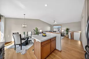 5315 Castleview Dr NW, Rochester, MN 55901 - Photo 13