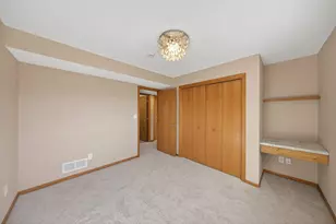 5315 Castleview Dr NW, Rochester, MN 55901 - Photo 29