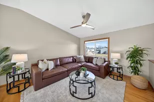 5315 Castleview Dr NW, Rochester, MN 55901 - Photo 5