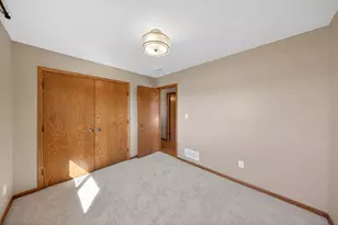 5315 Castleview Dr NW, Rochester, MN 55901 - Photo 19