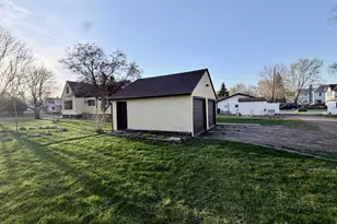 718 6th St N, Saint James, MN 56081 - Photo 39