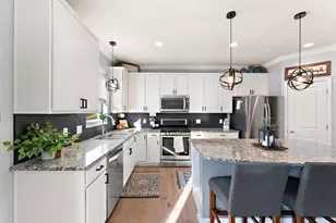 20511 Gunnison Dr, Lakeville, MN 55044 - Photo 5