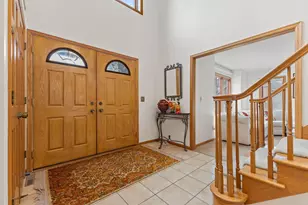 7334 W 114th St Cir, Bloomington, MN 55438 - Photo 3